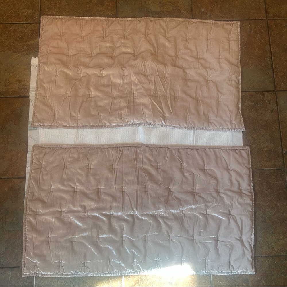 West Elm Quilted Velvet Pillow Shams 2  Blush Pink Viscose Romantic Boho